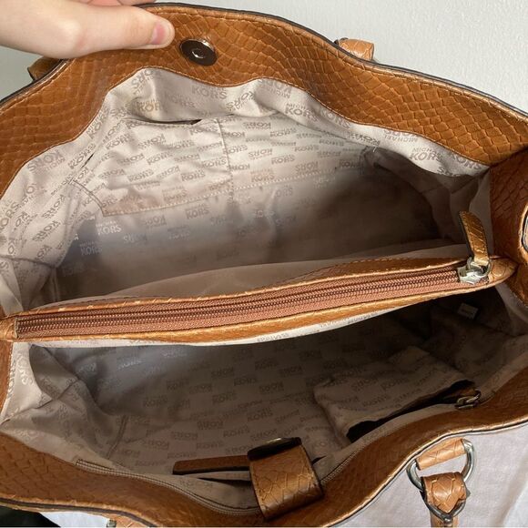 MICHAEL KORS Tan Brown Acorn Hamilton Jet Set Selma Satchel Shoulder Bag - Picture 9 of 10